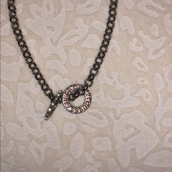 Guess necklace - Picture 2 of 3